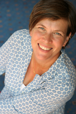 CEO of Mid Surrey Community Fridges, Life Coach, Knitting Coach.  I help reduce food waste and help people to live and knit the lives of their dreams!
