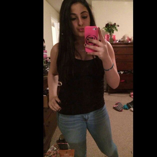 CoEmily2's profile picture. Emily♥  follow me I follow back ;)