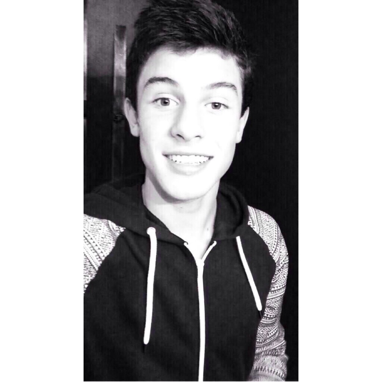 Follow my friend @TAYCANlFF & Me @SeriousShawn Thank you