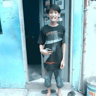 Bilaasabilaa♥    .                                                                        MUKA BOLEH JELEK TAPI MATA HARUS GANTENG :'D