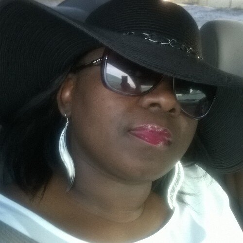 LOVES LAUGHTER & JUST BEING HAPPY, LIKES MEETING GENUINE PEOPLE,VERY INTELLIGENT,LIL BIT FLASHY, BUT KEEPS IT CLASSY.NOT HIGH MAINTENANCE, BUT WELL MAINTAINED!!