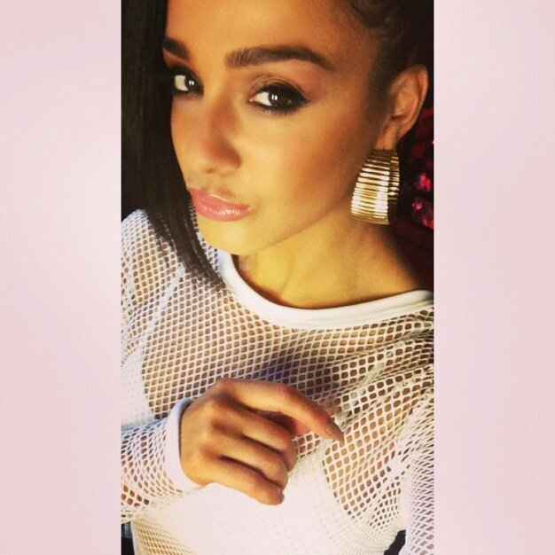 AnnieAshcroft_'s profile picture. I love @AnnieAshcroft ♥