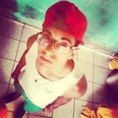 Dançarino de FREE STEP e HIPHOP/

17 ANOS. 
/sempre procuro melhora cada dia .E o que me fortalece deus e meus amigos/

http://t.co/Sf65jdJbO5