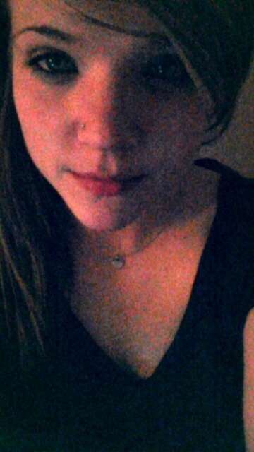 aurroragreening's profile picture. 