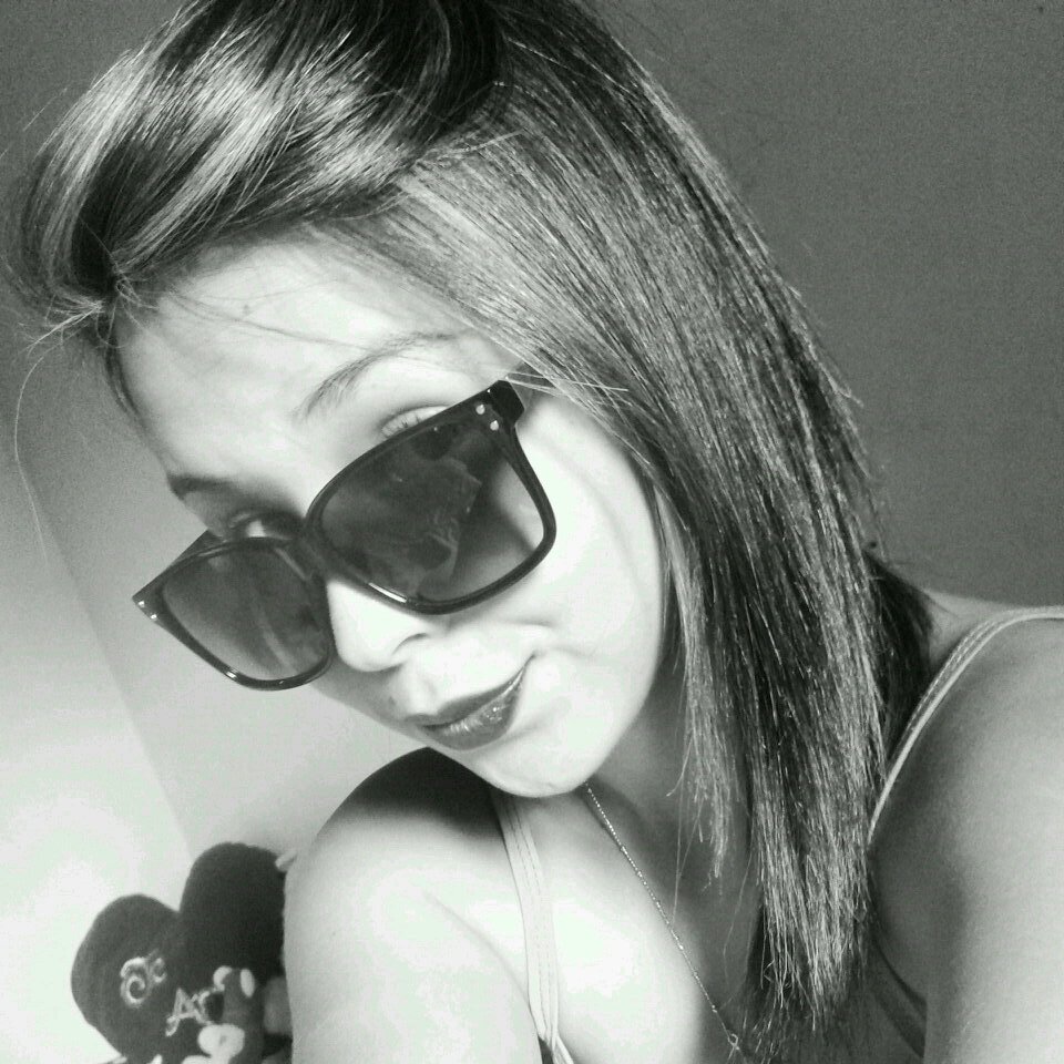 com a cabeça erguida e mantendo a fé em Deus , o seu dia mais feliz vai ser o mesmo que o meu ! ;*