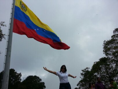 Hija del Alto Apure y amante de las bellezas que posee Puerto Cabello. ♥ Melendi y Estopa...