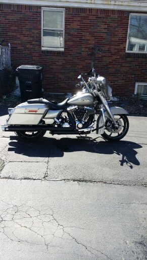 ethursam08's profile picture. 