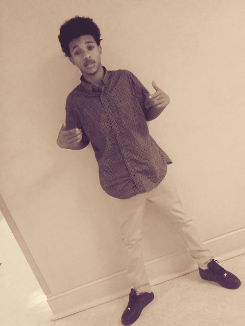 follow me, i follow back !!! might as well DM me too ツ