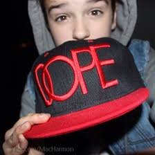 i am a dancer in philipines...and i'll try to be a brakdancer like mac harmon and bryson bourchier i like them so much becoz they are my favorite dancer 3 3