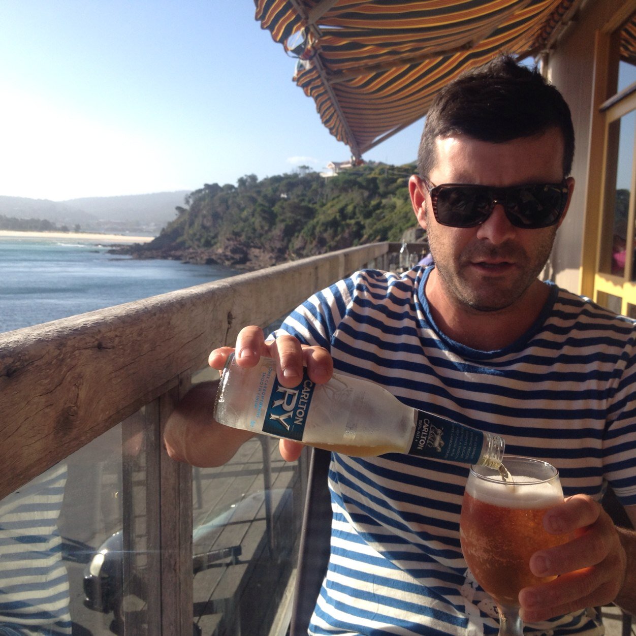 azzalarkis's profile picture. 