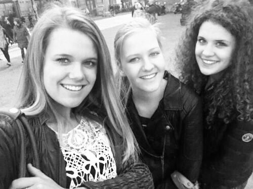 xEvelien123's profile picture. Live your life♥. ~proud te be blond ♡. Wanneer je wilt opgeven, denk dan aan de reden waarom je zo lang volhield.