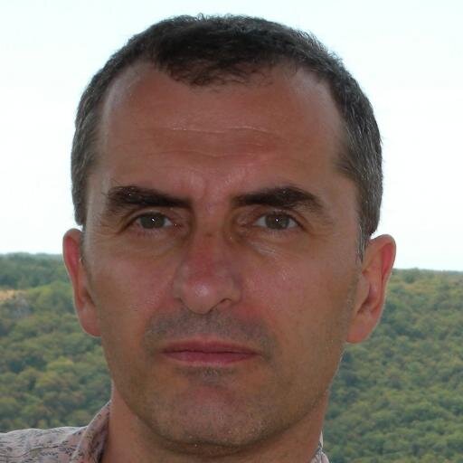 DenisPapais's profile picture. "Le guerre sono fatte da persone che uccidono senza conoscersi, per gli interessi di persone che si conoscono ma non si uccidono." Pablo Neruda