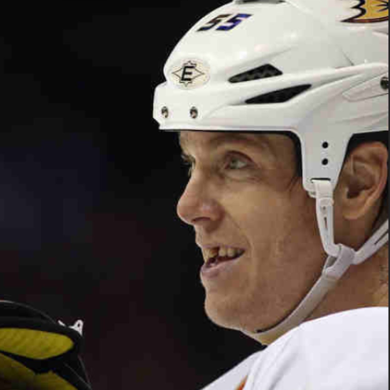 #5 on the ice #20 in your hearts!! I play some hockey, when i decide to fight your gunna have a bad time. Oh im 6 foot fuckin 5. Parody