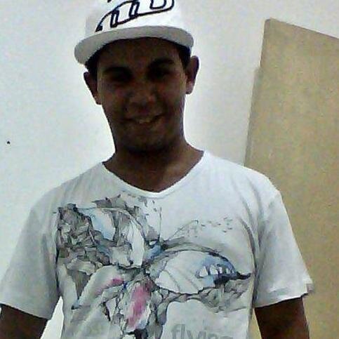 Ruanzinho Lost
sou aquele que nao julga os outros para os outros nao me julgarem
:D