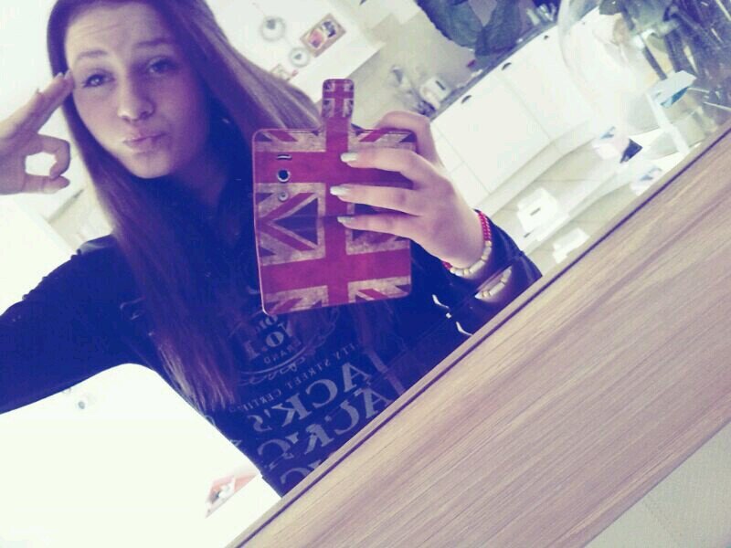 LoveeYou❤| insta xjekleineaappie |