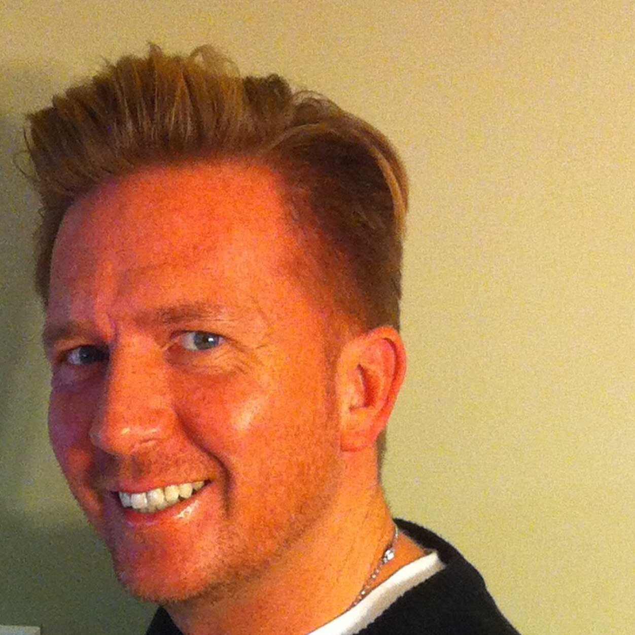 Hair Stylist and Platform artist for Farouk Systems! Passion for helping others thru what God allows me to do
