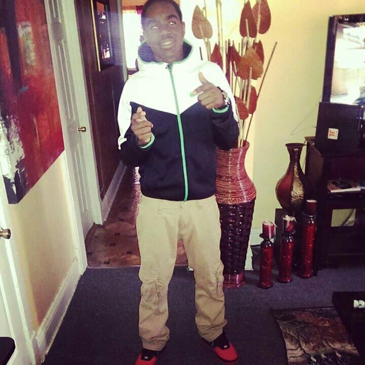 Too Old To Be Begging Grind For My Own Shit New Twitter Page....FMOIG Help Me Reach 4k @FaceWorld_