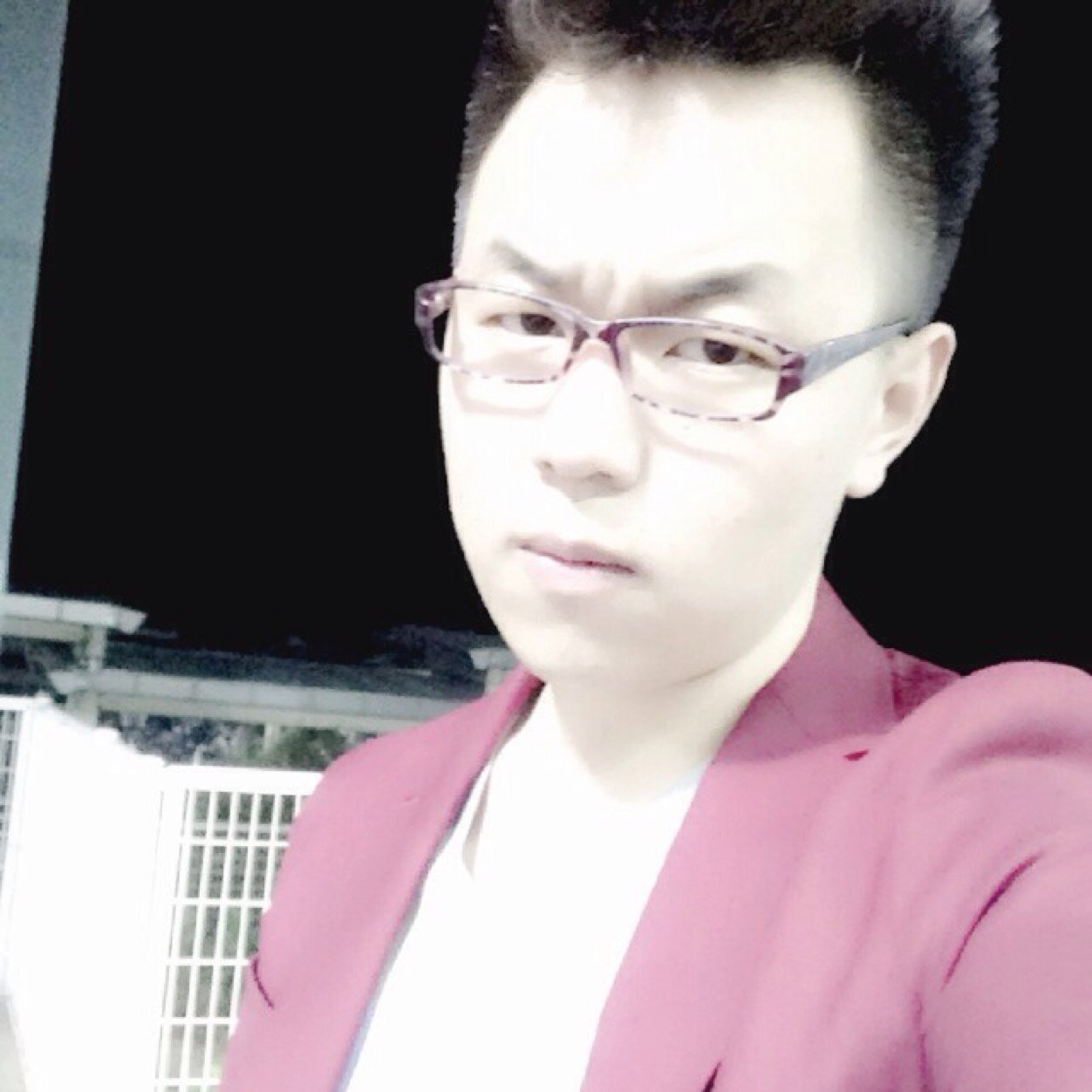 long763's profile picture. 