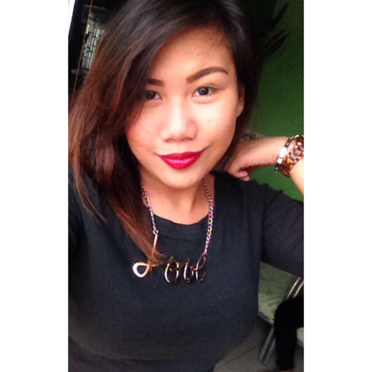 A girl can only be two things: CLASSY & FABULOUS. - Coco Channel