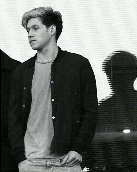 /~free follow from @mintyhoranxx~\