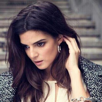 Club de fans para apoyar a @Claralago1 ♥