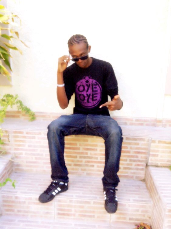 artis, guitariste, chanteur, compositeur, i'm the best you know.