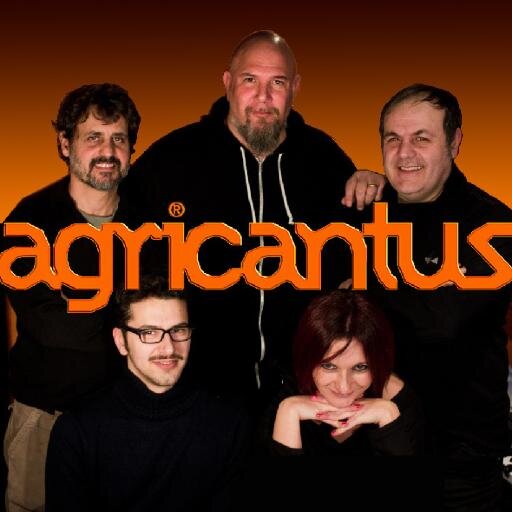 Pagina twitter ufficiale della band di Palermo. Mario Crispi, Mario Rivera, Federica Zammarchi, GIovanni Lo Cascio. guest: Max Laguardia, Enzo Rao, Pivio & Aldo
