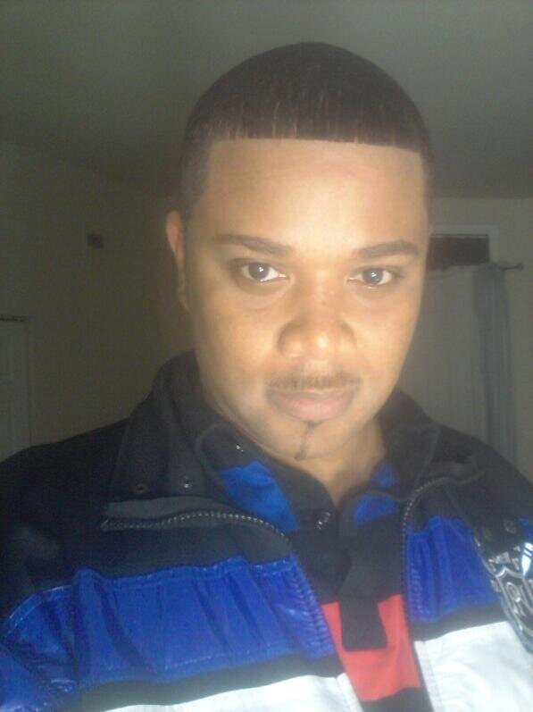 A young aggressive entrepreneur--PERIOD! ON THE GRIND/ON THE MOVE! A LOVER, creative thinker, fashionister,stylist,best friend,educator,music lover!