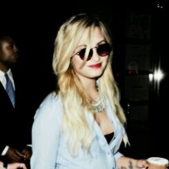 living by demetria @ddlovato