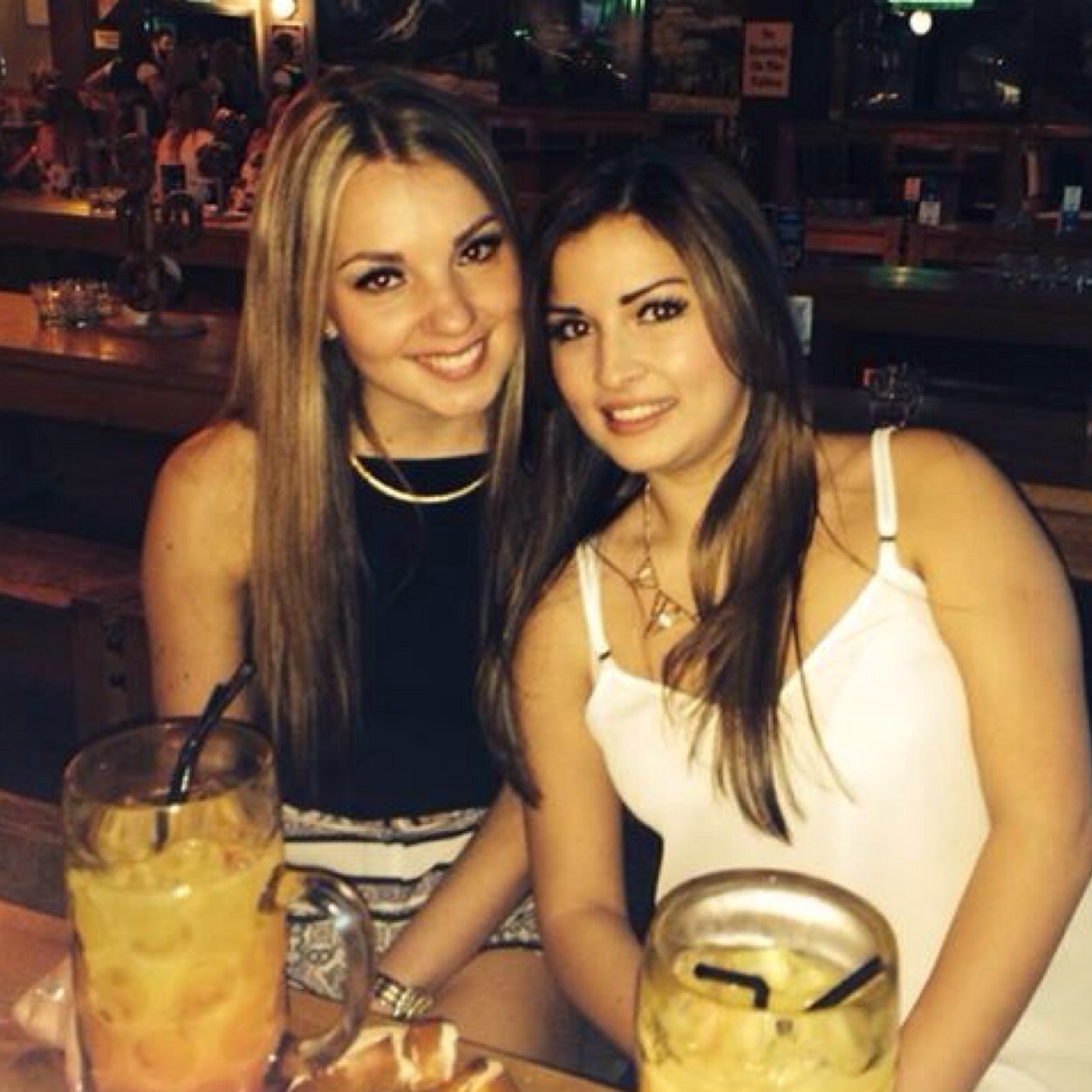 beccalouise41's profile picture. Marketing Consultant | Eyes on the stars feet on the ground ✨🌻