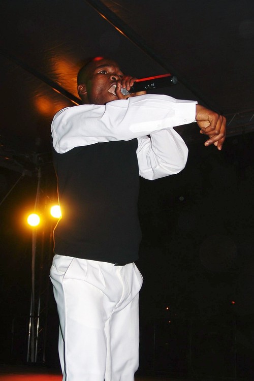 aMaGrootman is a Kwaito band comprising two brothers from Vosloorus, JHB, RSA. The band was formed in 2006, and are currently signed up with Diaza Records.