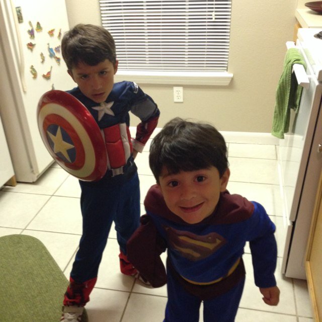 uneiver's profile picture. 