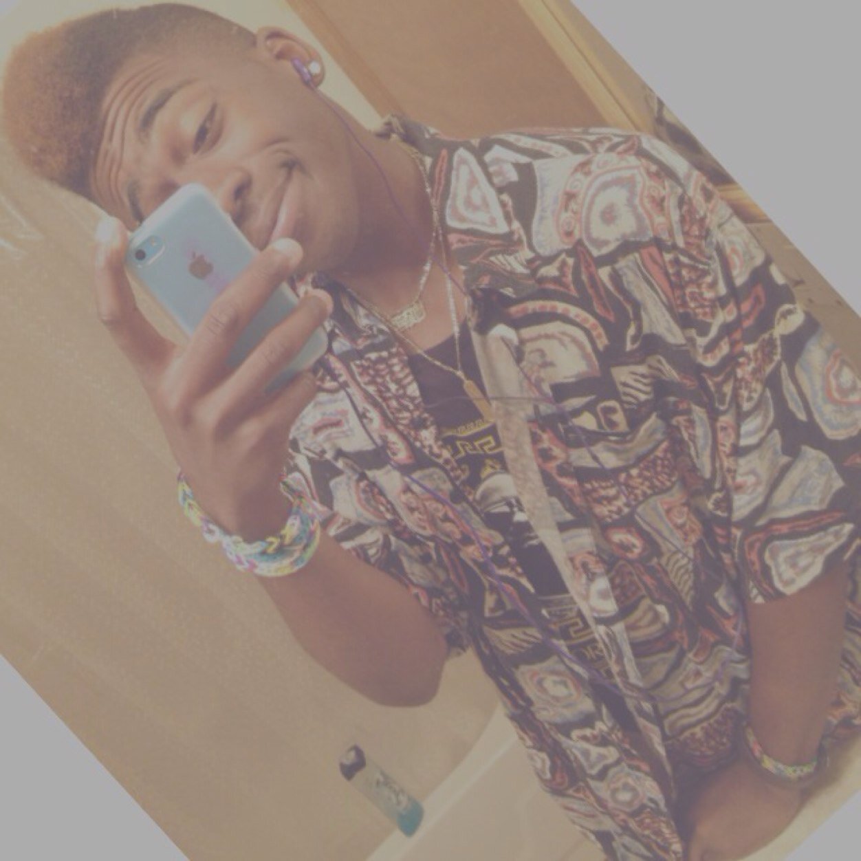 what's up fuck hoes -18 - black & Dominican - love cooking - real - love volleyball - honest with everything - my sister's are @delilahx23 @therealityissue