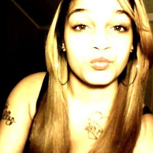 hermoso_amor717's profile picture. la música es mi vida. Corazón mío. y mi alma.
Music is my life. heart. and soul.