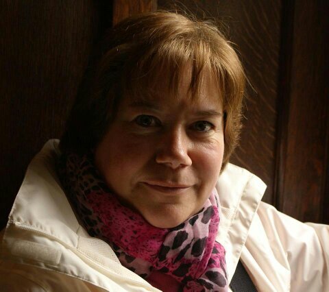 Works in admin at the Weldmar Hospicecare Trust Fundraising Office in Dorset. Part time writer of fiction. Lover of music. One word? Quirky....that's me!
