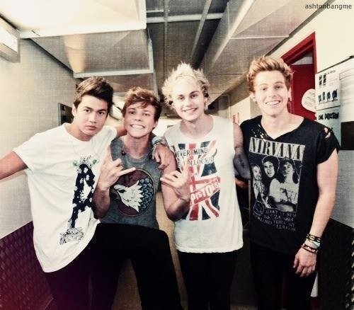 Free follow from @sportylashton || Ask for a followback x ily