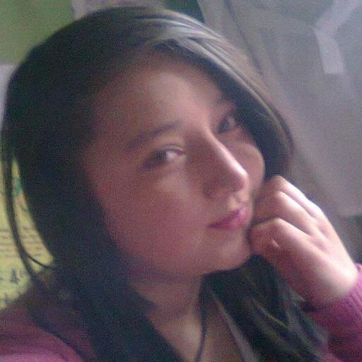 no necesito estar con alguien PERFECTO solo con alguien que me haga sentir ESPECIAL