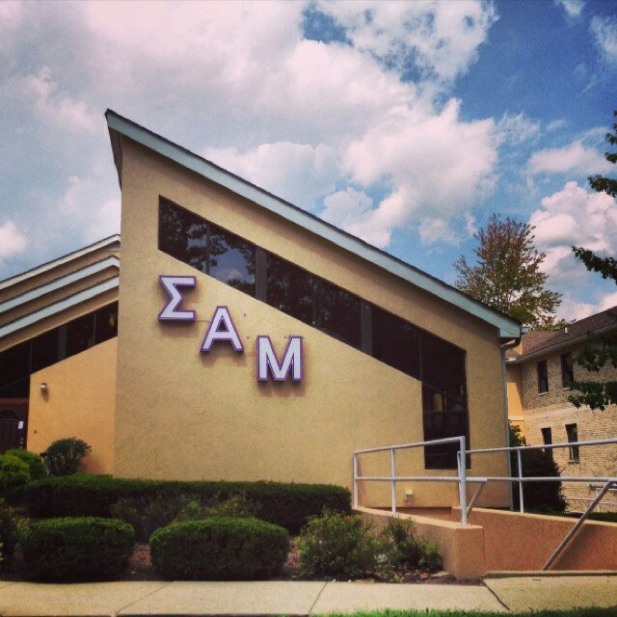 Sigma Alpha Mu Sigma Zeta Chapter @BallAtTheHall