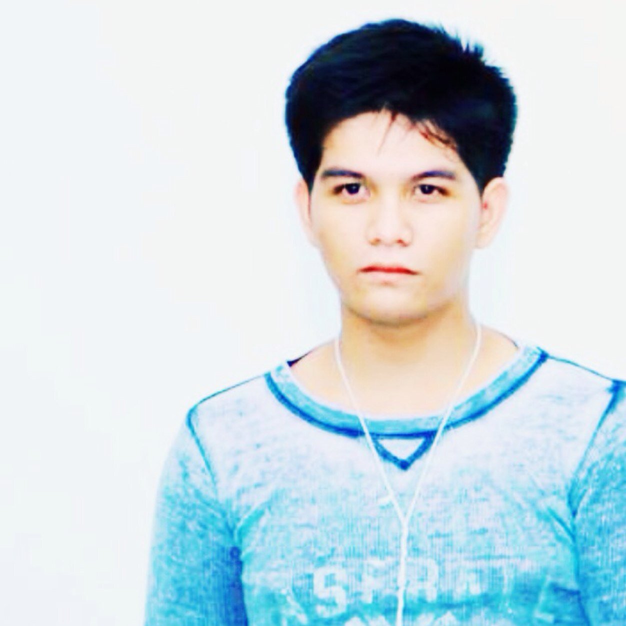 HI GUYS :... :D I WISH YOU WILL FOLLOW ME WHERE YOU ARE :D BEC. I WILL GIVE YOU MORE UPDATES AND I WILL FOLLOW YOU TO :D THANKS FOR ALL OF YOU....