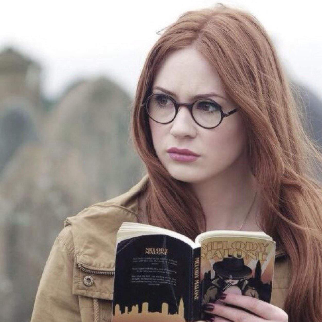Forever waiting for my raggedy man.. [RP/MV/DoctorWho]