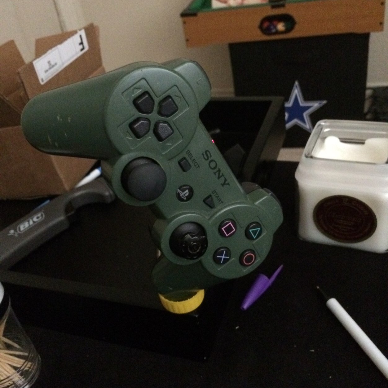 TxR0B's profile picture. 🌃🧙🏻‍♂️