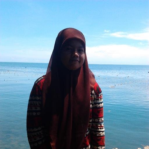 i am imzakia, i live in bulukumba.i take lecture in STAINWatampone. i am 19 years old and have 2 brothers and have 2 sisters