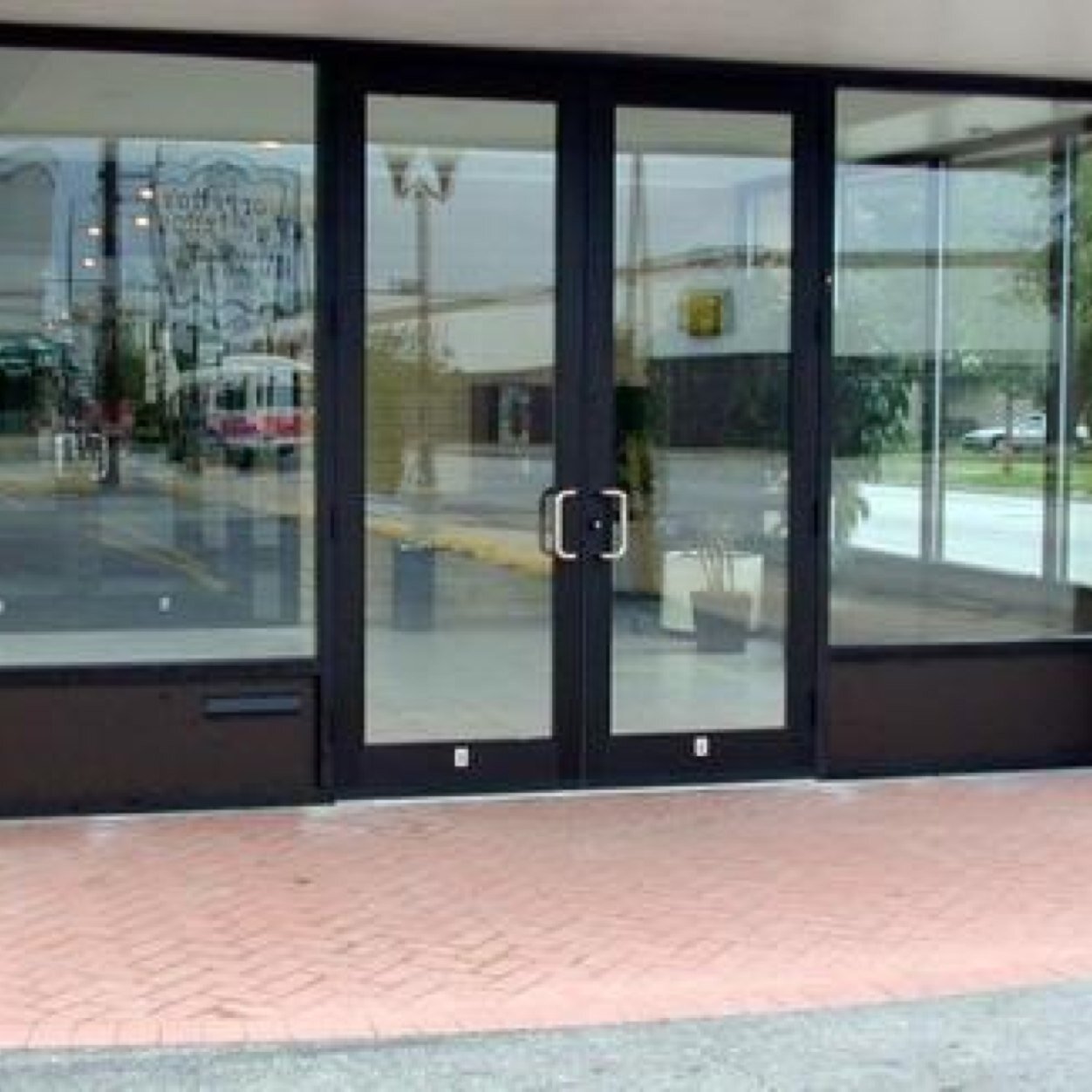 07455942285 Shopfront, Shutter, gates, Security Grills, Railings, Staircases. All types of metal work. Crystal Shopfront and Fabrications ltd.