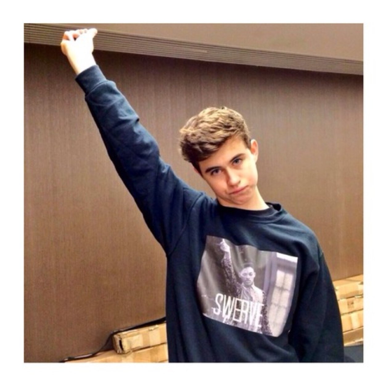 teenagee_diaryy's profile picture. basically what runs through a teenage girl's mind on a daily basis.