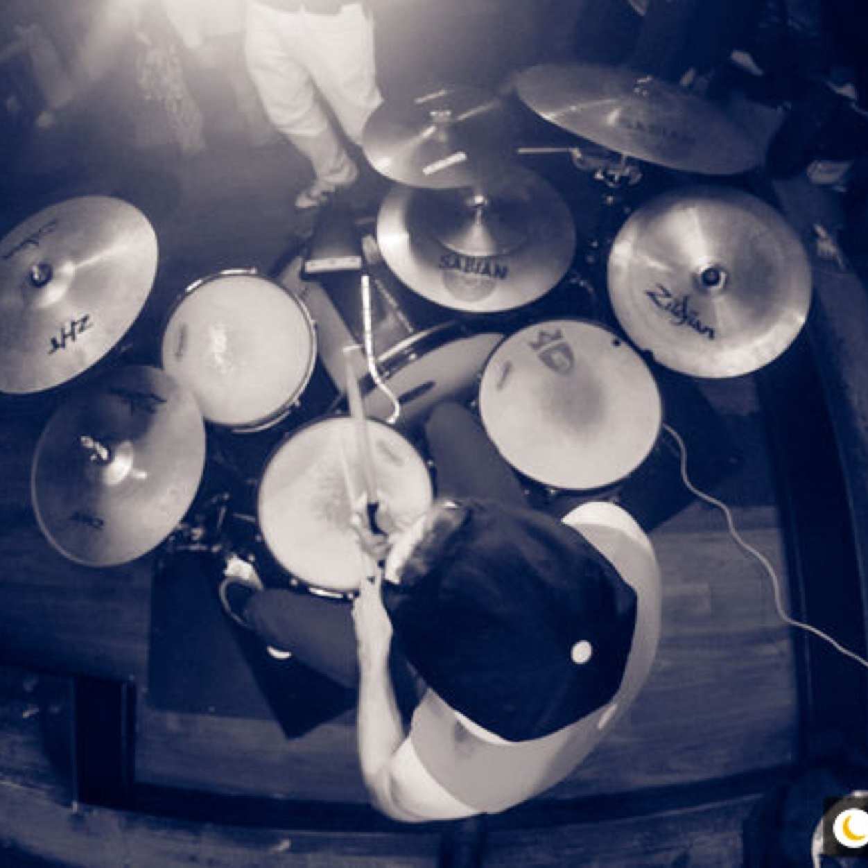 DJ&DRUMS sponsors: East Coast Spain Clothing; MTX Studios; Crossed sunglasses. Contratacion: 649037648 makeithappenagency@live.com