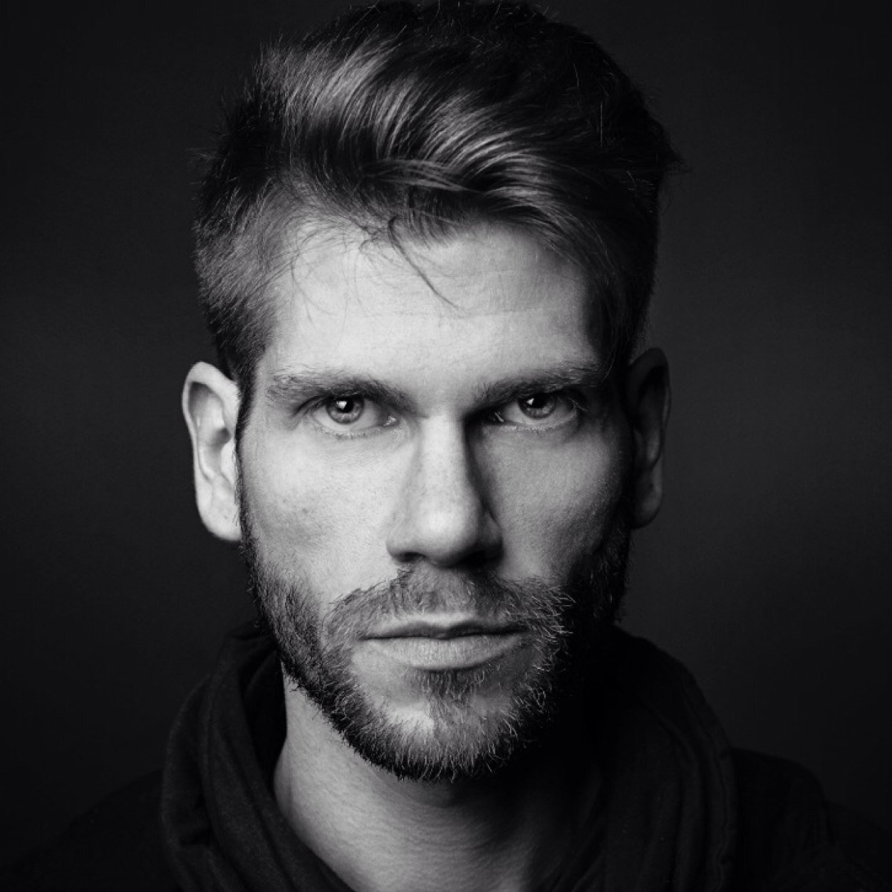 Creative Content Director - Motion Designer - Freelance.