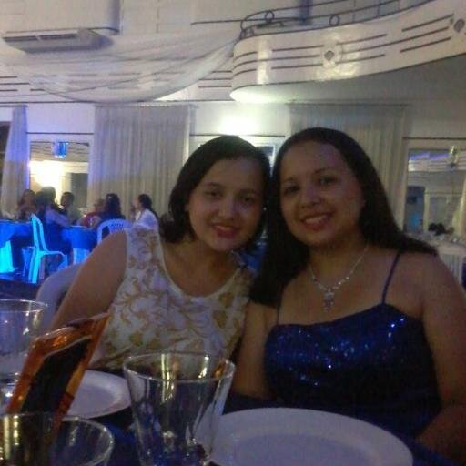 Meu jeito, meu mundo, minhas histórias, meus sonhos, meus dramas, meus amores, minhas burradas, enfim, minha vida. Não gostou? Foda-se você.