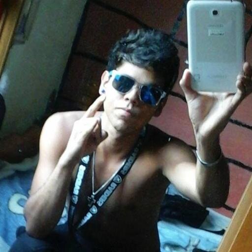 Amante del lujo y la ropa Costosa ;3                   https://t.co/KBVOORafTw                                          http://t.co/y7qMy0JLoa ht