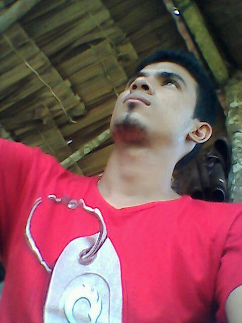 Tertawa dlm tangiSss,,,menangis dlam senyumann...