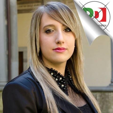 24 anni -Studentessa di Scienze Politiche presso la Cesare Alfieri di Firenze. Segretaria @GDCortona e consigliere comunale presso il Comune di Cortona